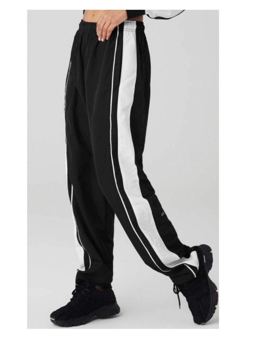 Alo Racetrack Pants Black White Windbreaker Racing Stripe Exercise Run Joggers S